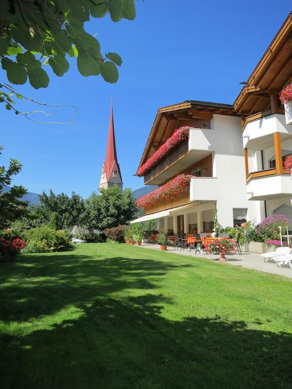 Hotel Waldheim Natz-Schabs Екстер'єр фото
